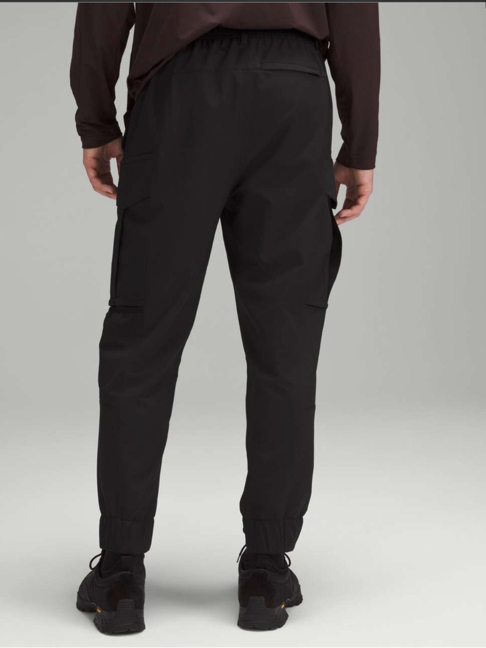 Lululemon Men's Athletic Cargo Pocket Jogger. Black. Size 34